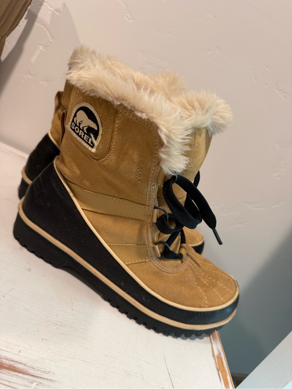 Sorel Women’s Tan and Black Faux-Fur Winter Boots